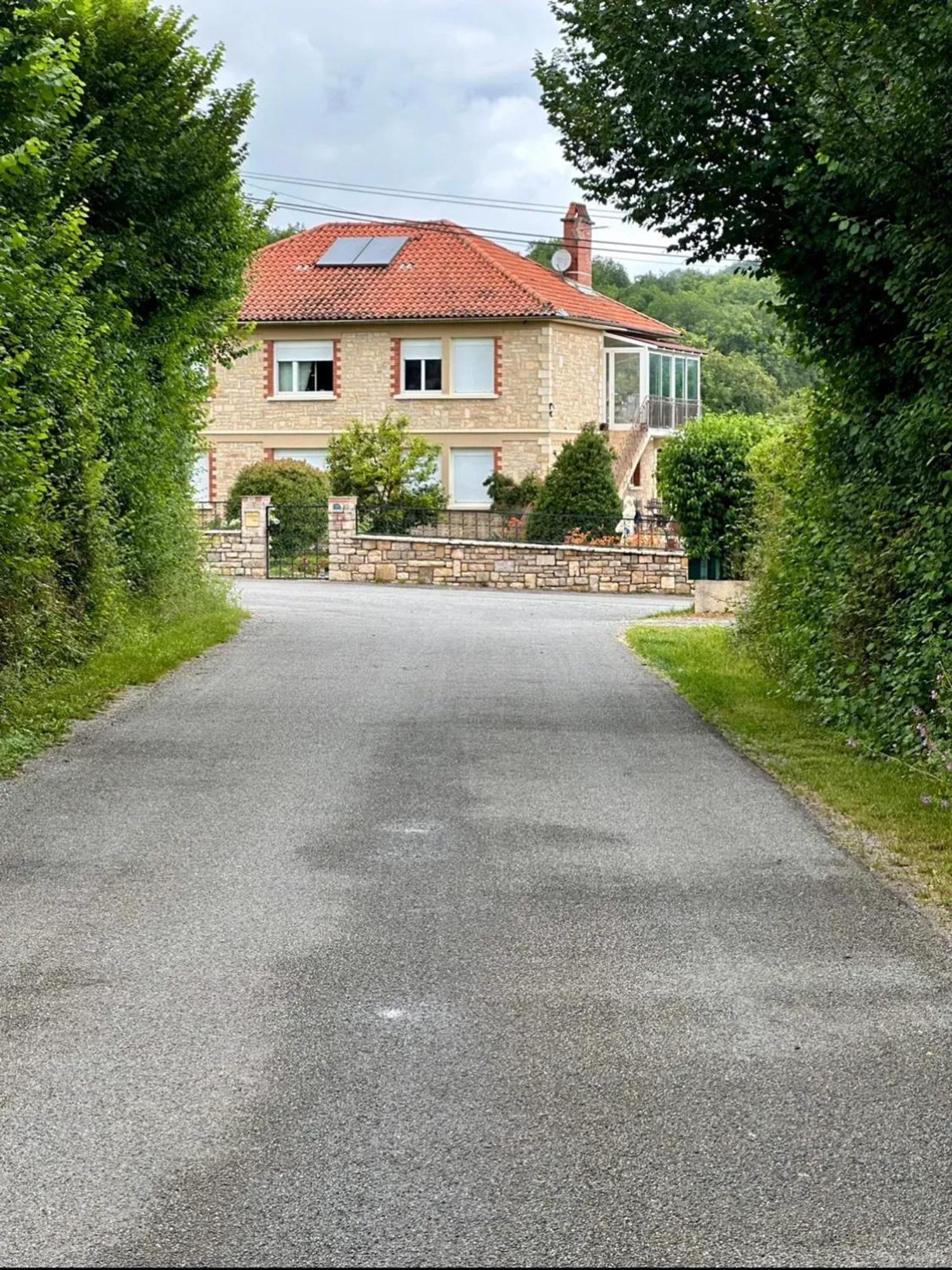 Appartement Charmant A Toulonjac Avec Jardin Et Terrasse 110 M² Bagian luar foto